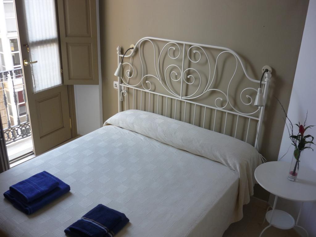 Malama Apartamentos Turisticos Málaga Værelse billede
